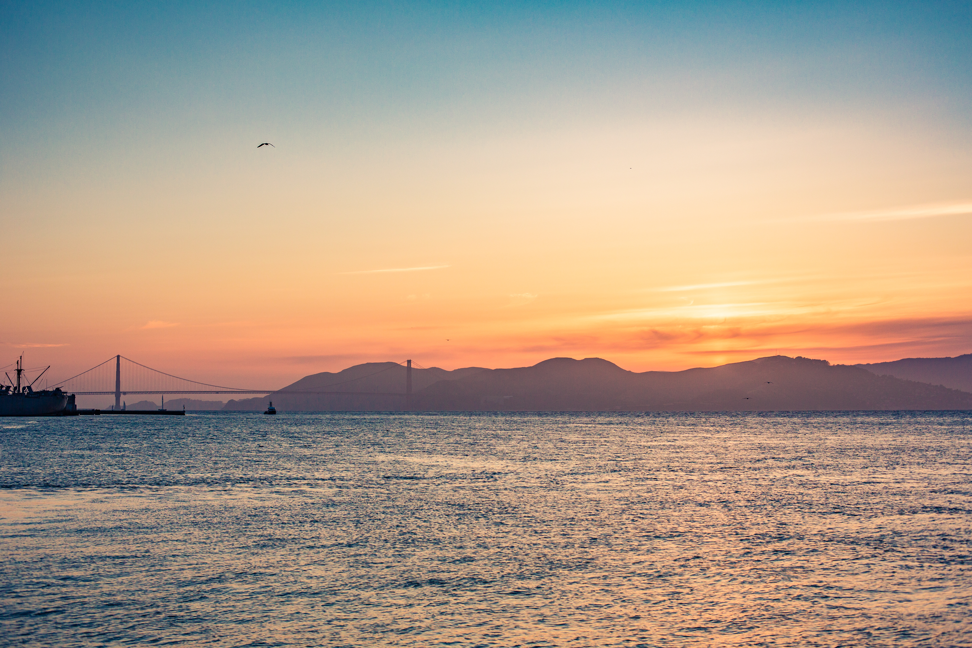 Beautiful Colorful Sunset with Ocean and Golden Gate Bridge Free Stock  Photo | picjumbo