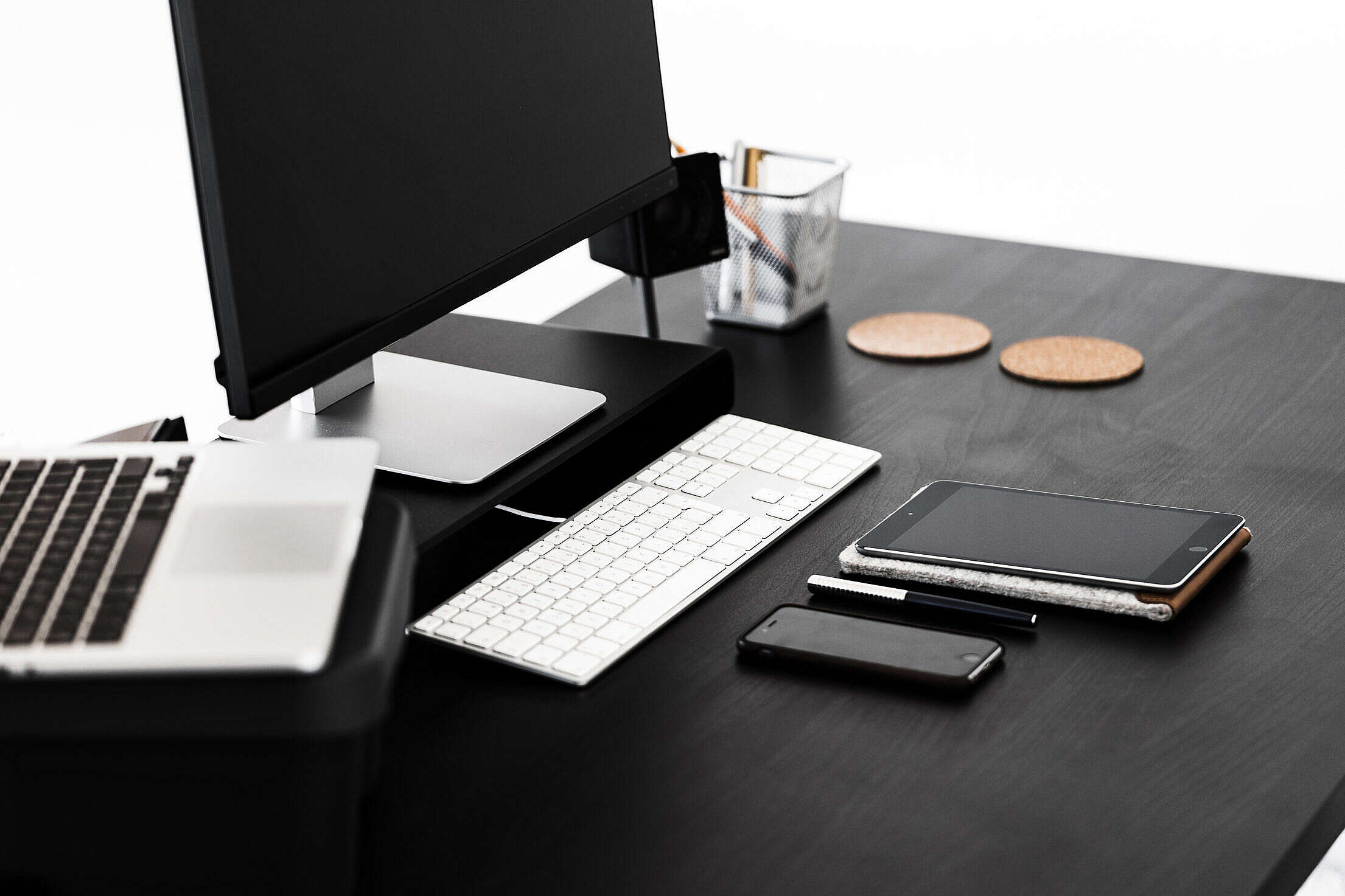 Black Modern Minimalistic Desk Free Stock Photo | picjumbo