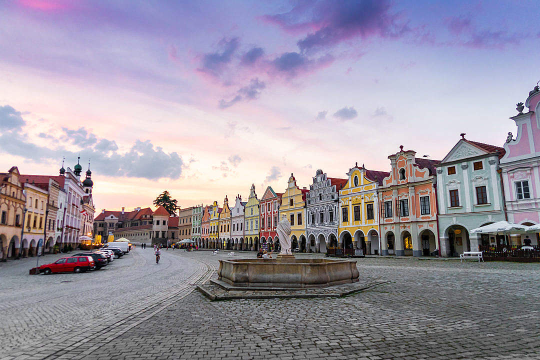 Download Fountain in Czech City Telč FREE Stock Photo