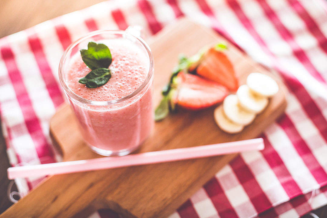 Download Fresh and Yummy Smoothie with Strawberries & Bananas FREE Stock Photo