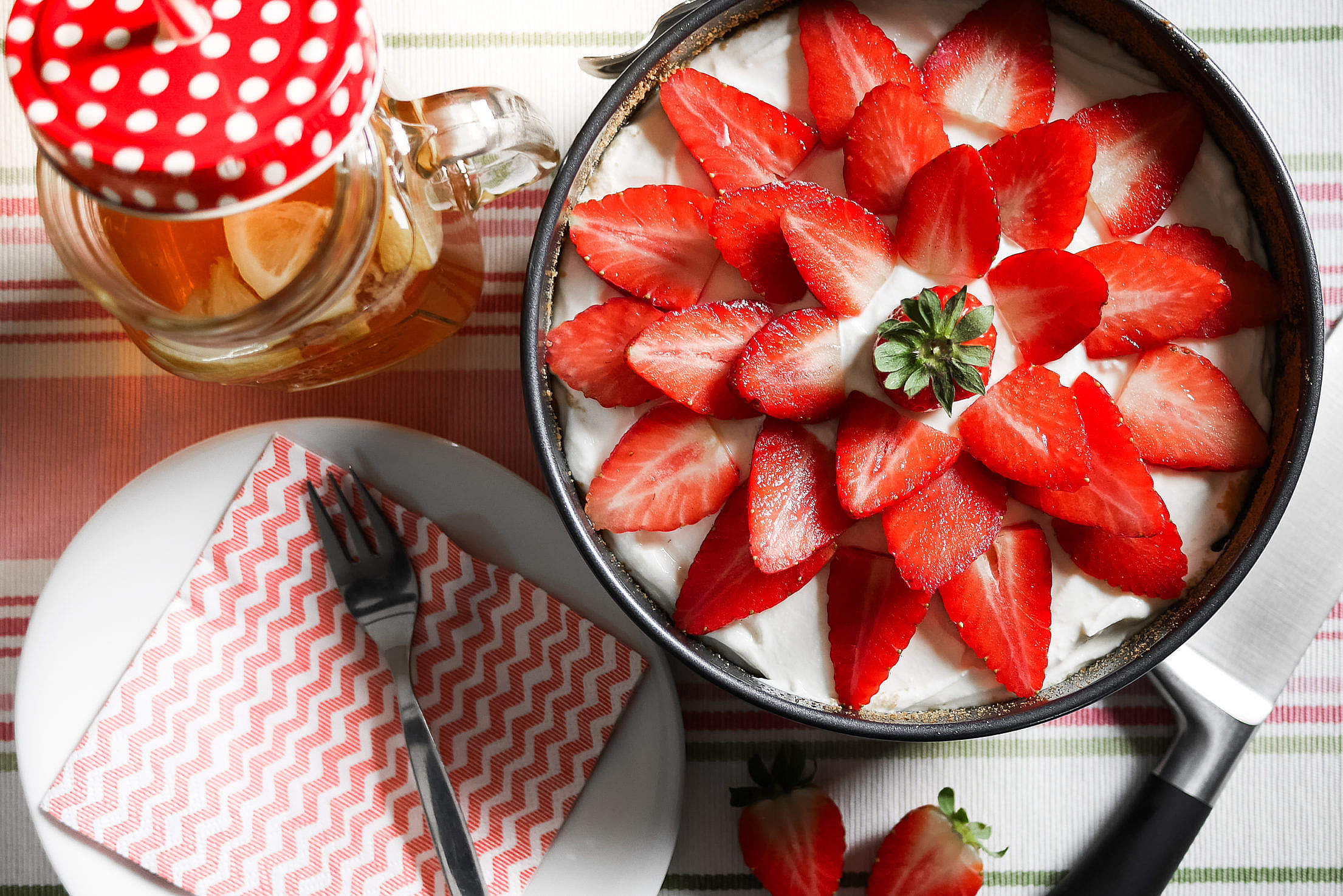 Fresh Strawberries Cake Free Stock Photo
