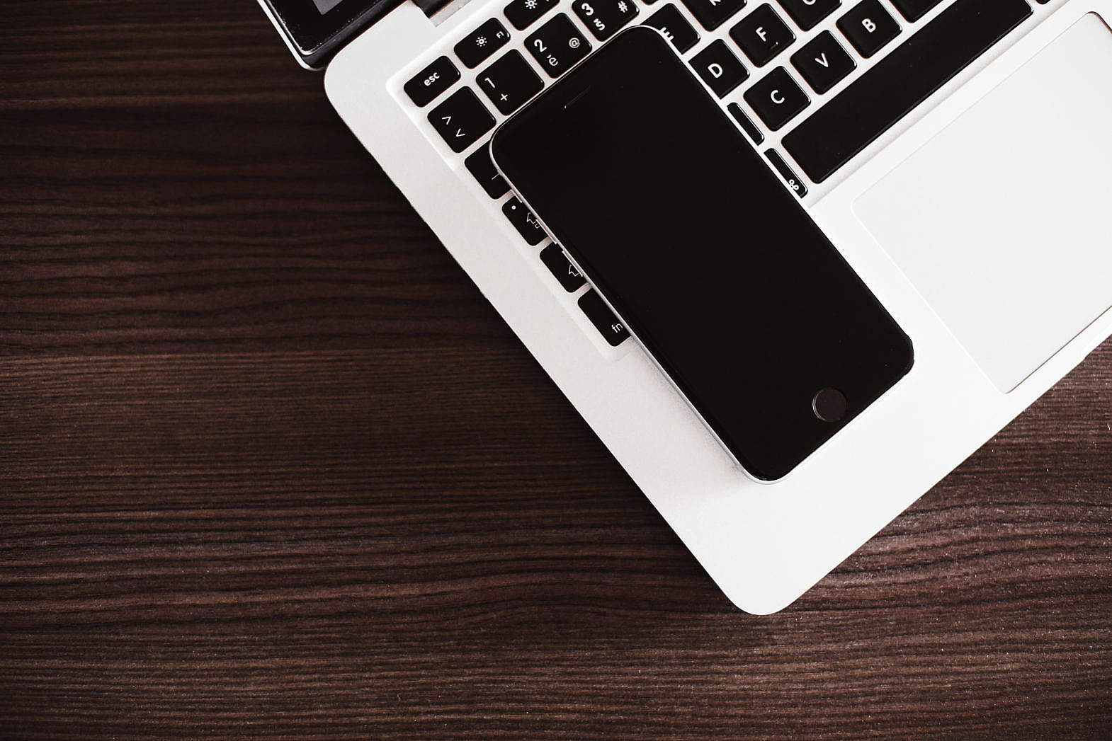 how to text from macbook pro to iphone how to text from macbook pro to iphone