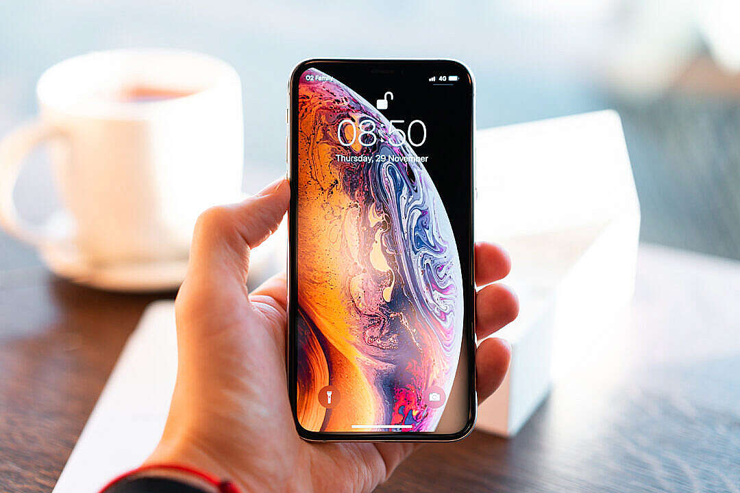 Download iPhone XS FREE Stock Photo