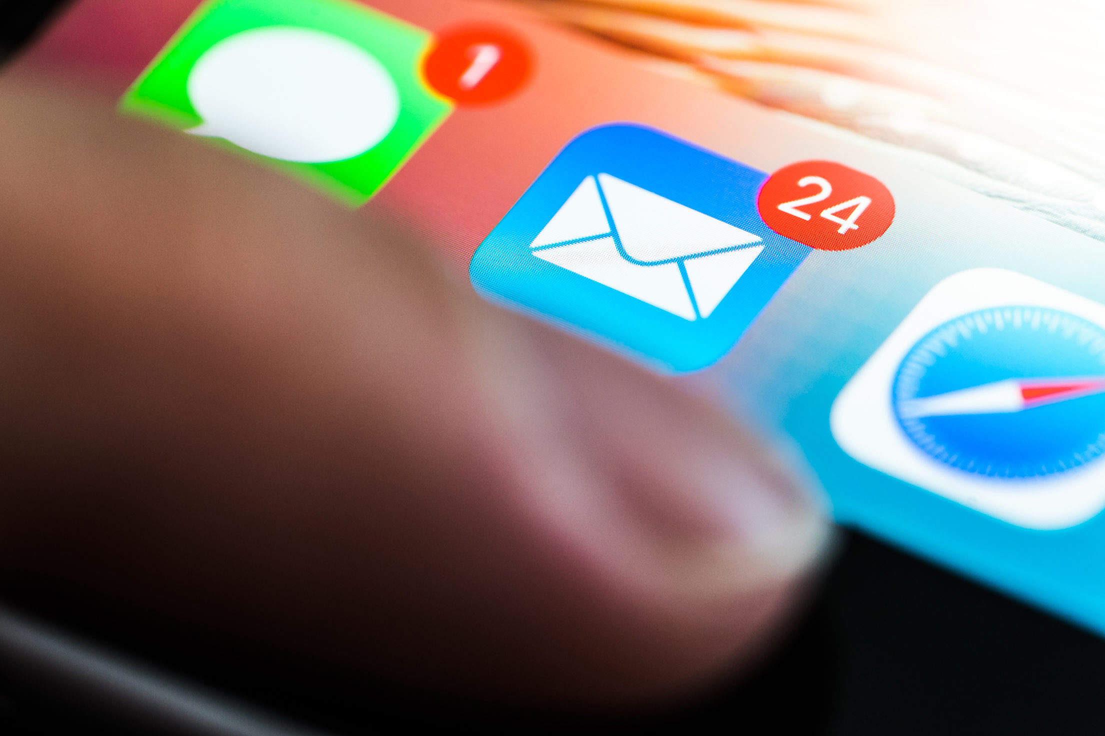 download the new version for iphoneHoward Email Notifier 2.03