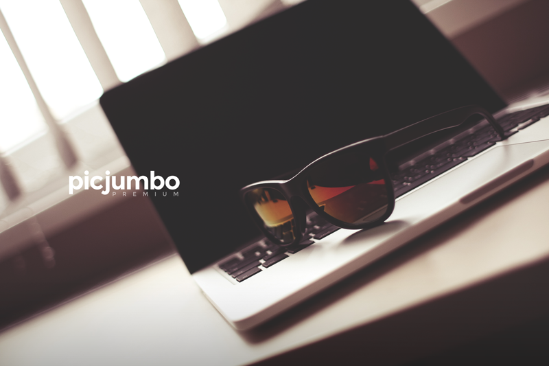 Download hi-res stock photos from our Glasses with MacBook PREMIUM Collection!