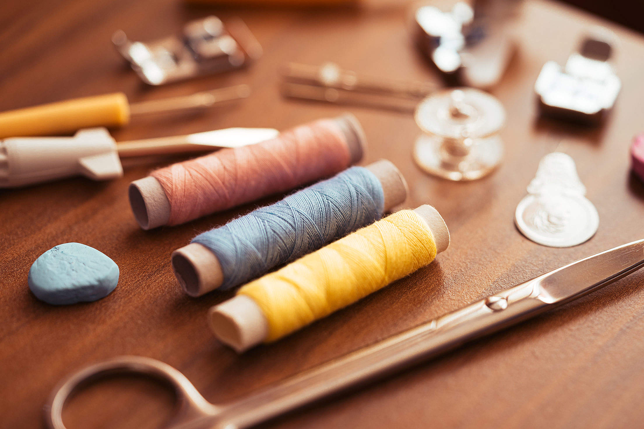 set-of-sewing-accessories-free-stock-photo-picjumbo