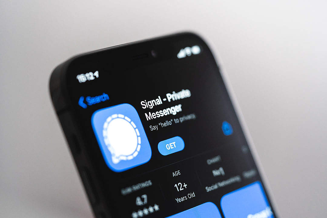 Signal - Private Messenger Application