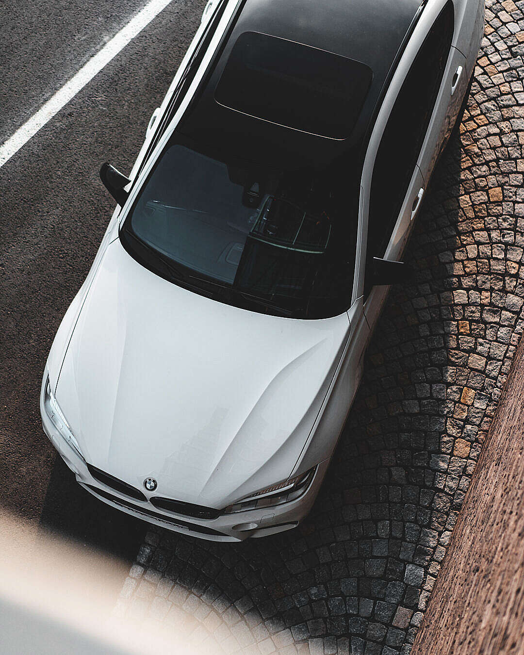 Download White Car Top View FREE Stock Photo